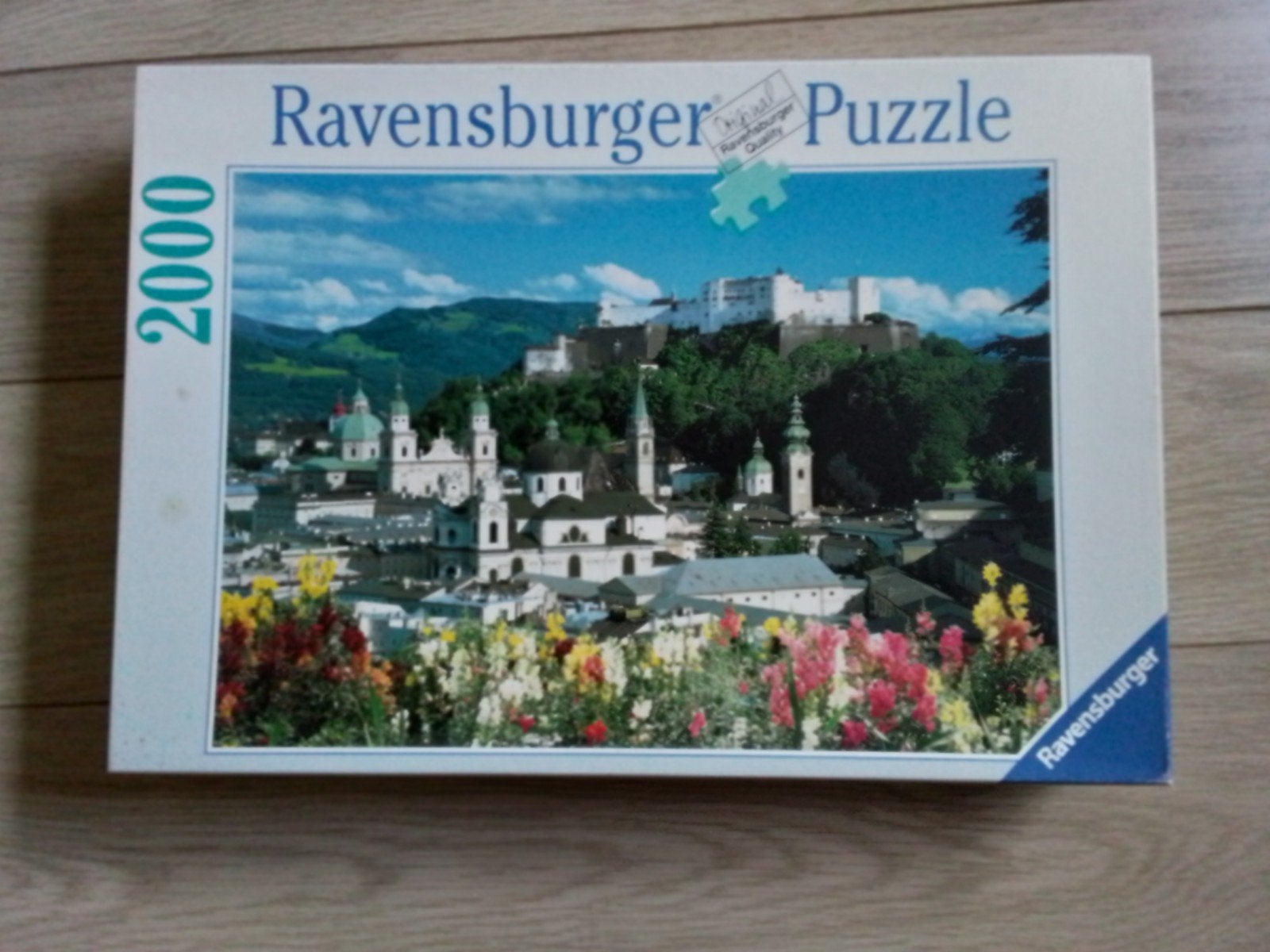 Ravensburger Blik op Salzburg 2000 stukjes, Hobby en Vrije tijd, Ophalen, Meer dan 1500 stukjes, Zo goed als nieuw