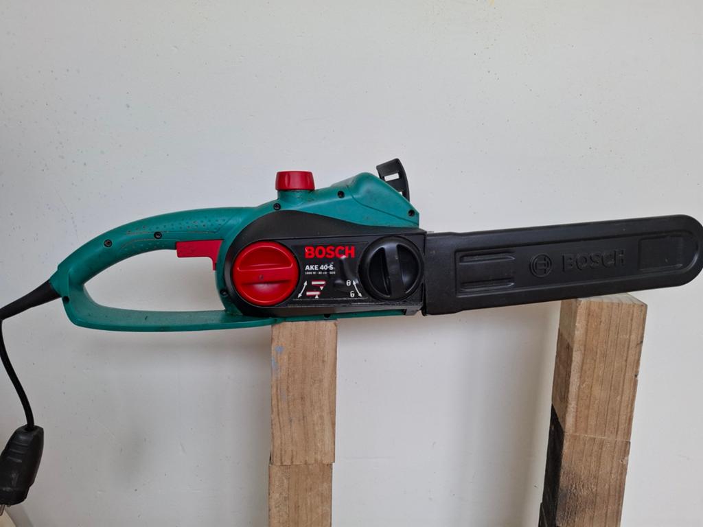 Bosch AKE 40 S elektrische kettingzaag 1800W, Ophalen, Gebruikt, 70 mm of meer, Kettingzaag