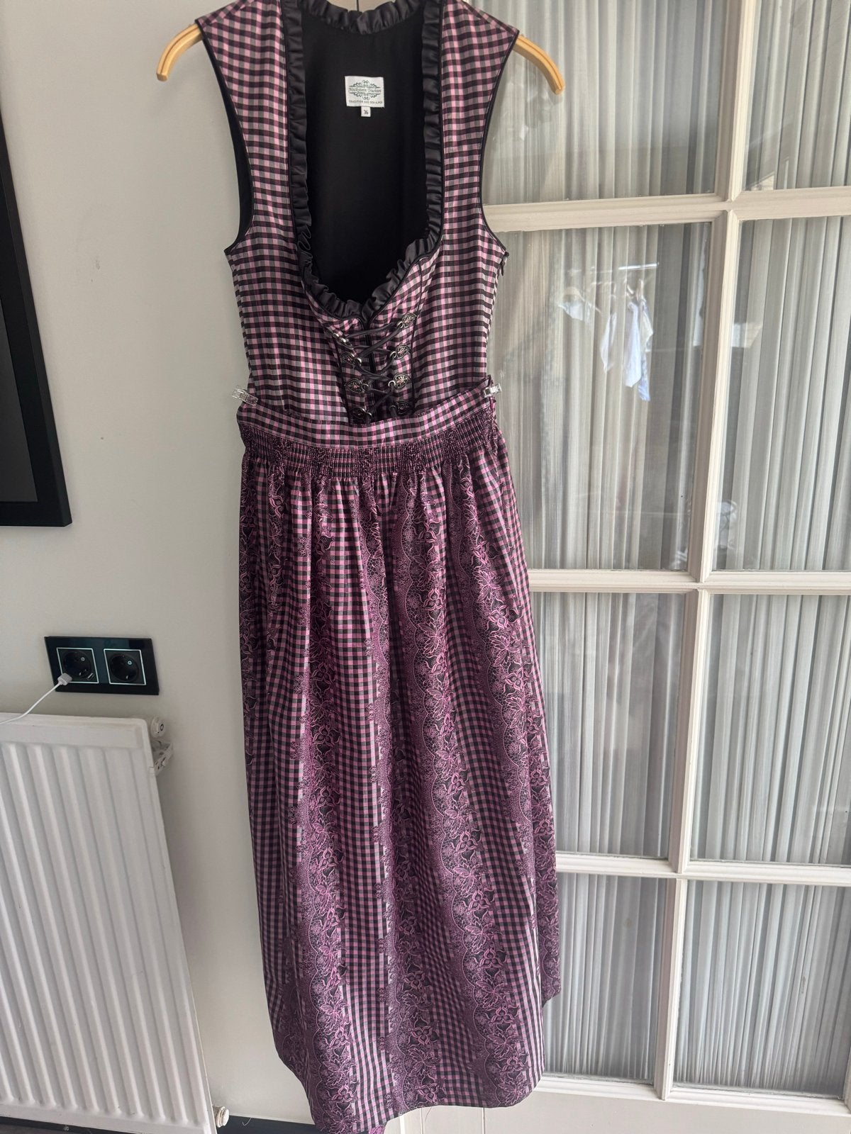 Traditioneel lang Dirndl - Maat 36/S Oktoberfest, Ophalen of Verzenden, Zo goed als nieuw, Roze, Maat 36 (S)