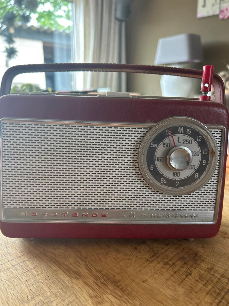 Vintage Nordmende Transistorradio - Rood, Ophalen, Gebruikt, Transistorradio