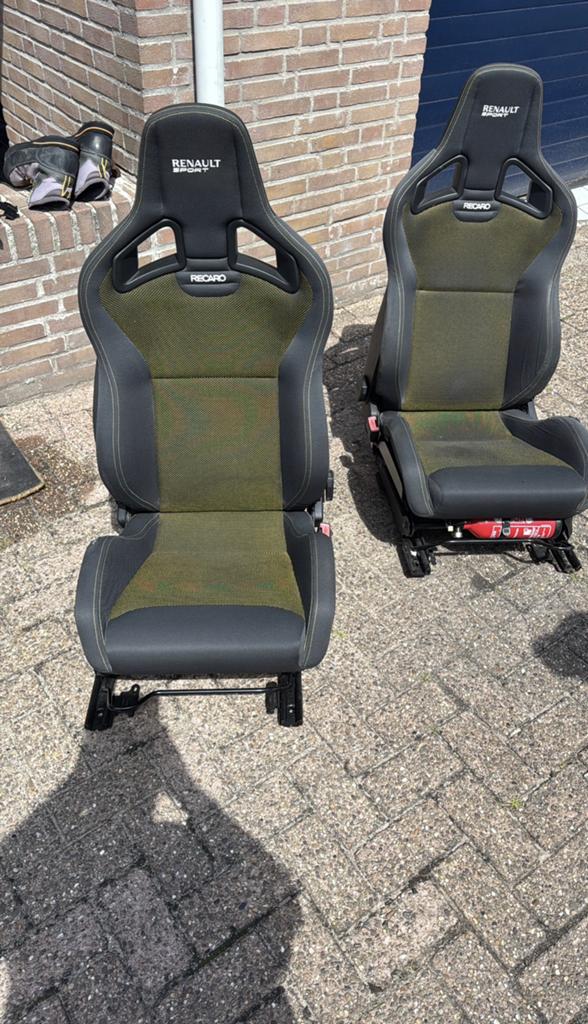Clio 3 rs yellow dot recaro, Ophalen