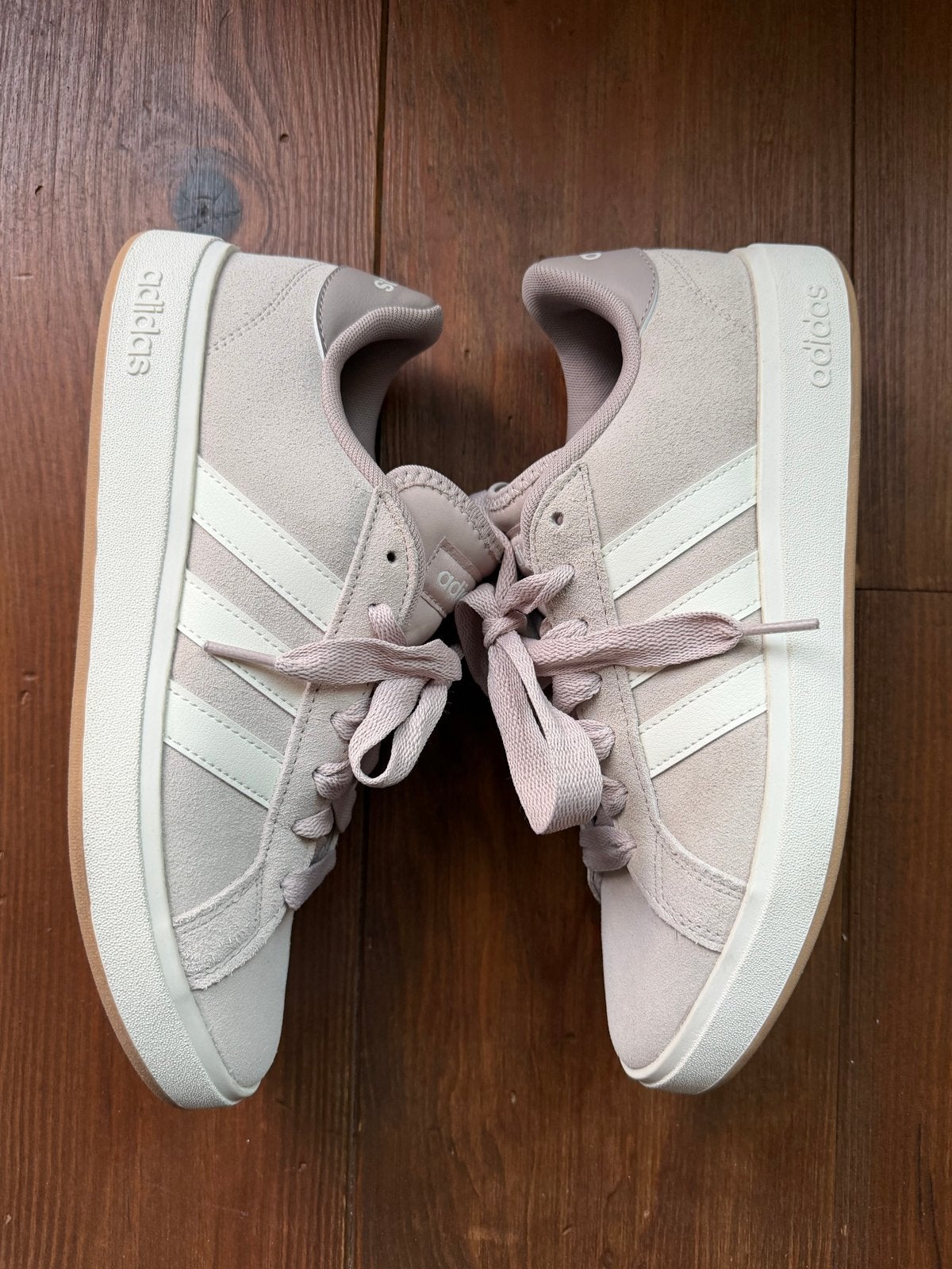 Adidas Grand Court sneakers - maat 42 valt als 41, Kleding | Dames, Ophalen of Verzenden, Nieuw, Beige, Sneakers of Gympen
