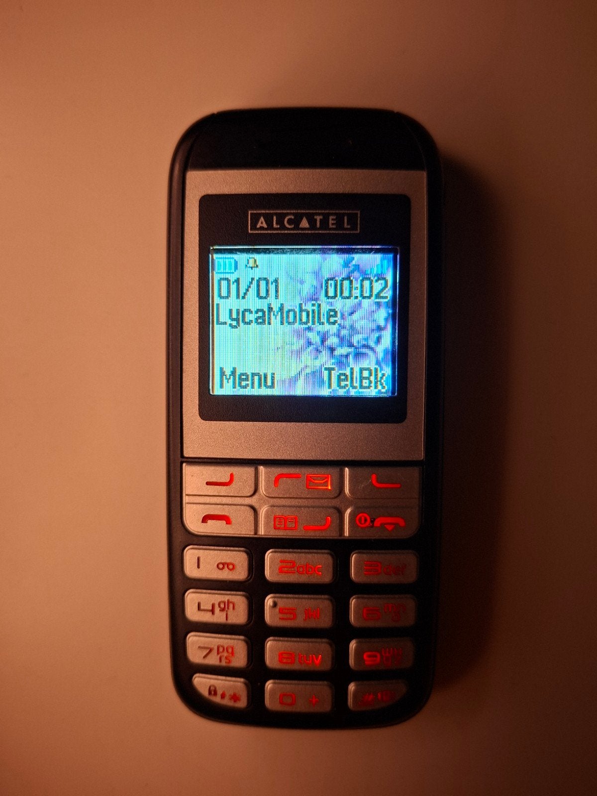 Oude Alcatel telefoon met nieuwe baterij, Ophalen of Verzenden, Zwart