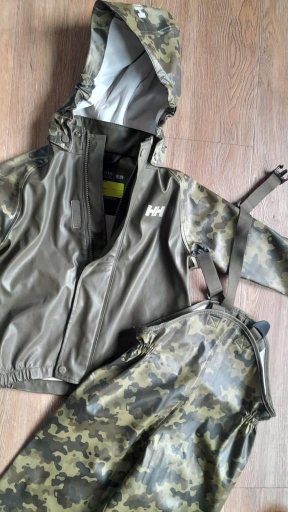 Helly Hansen PU speel/regenpak, 116, Groen/camouflage., Ophalen of Verzenden, Nieuw