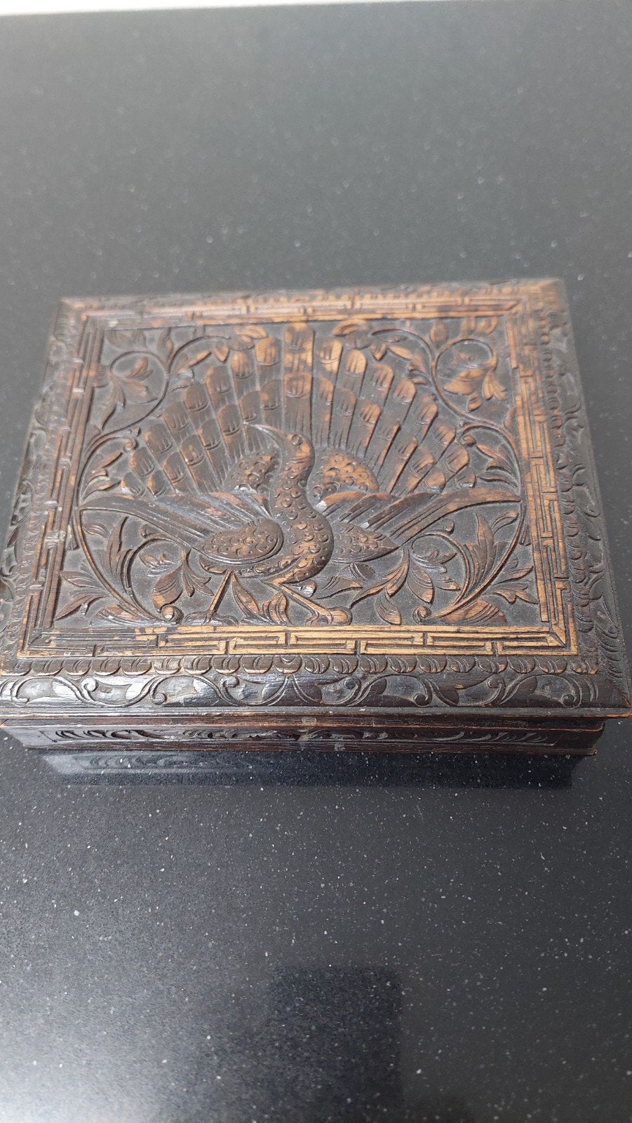 houtsnijwerk doos met pauwdecoratie, Ophalen of Verzenden