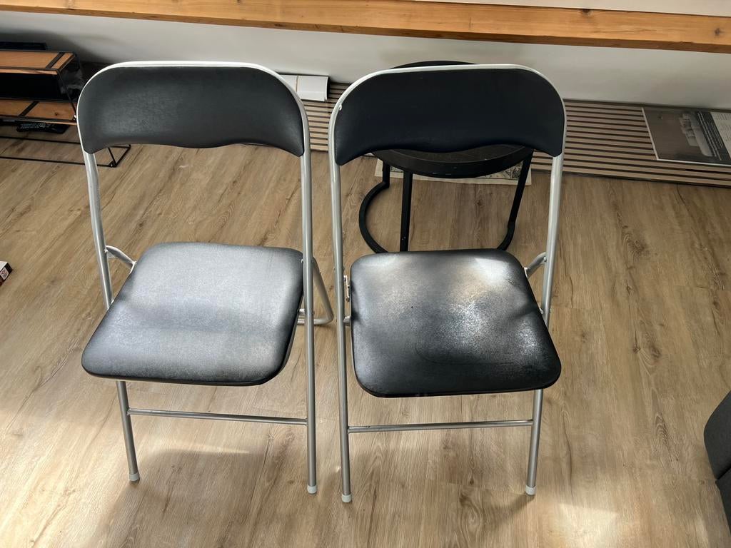 Zwarte klapstoelen, Ophalen, Gebruikt, Zwart, Twee