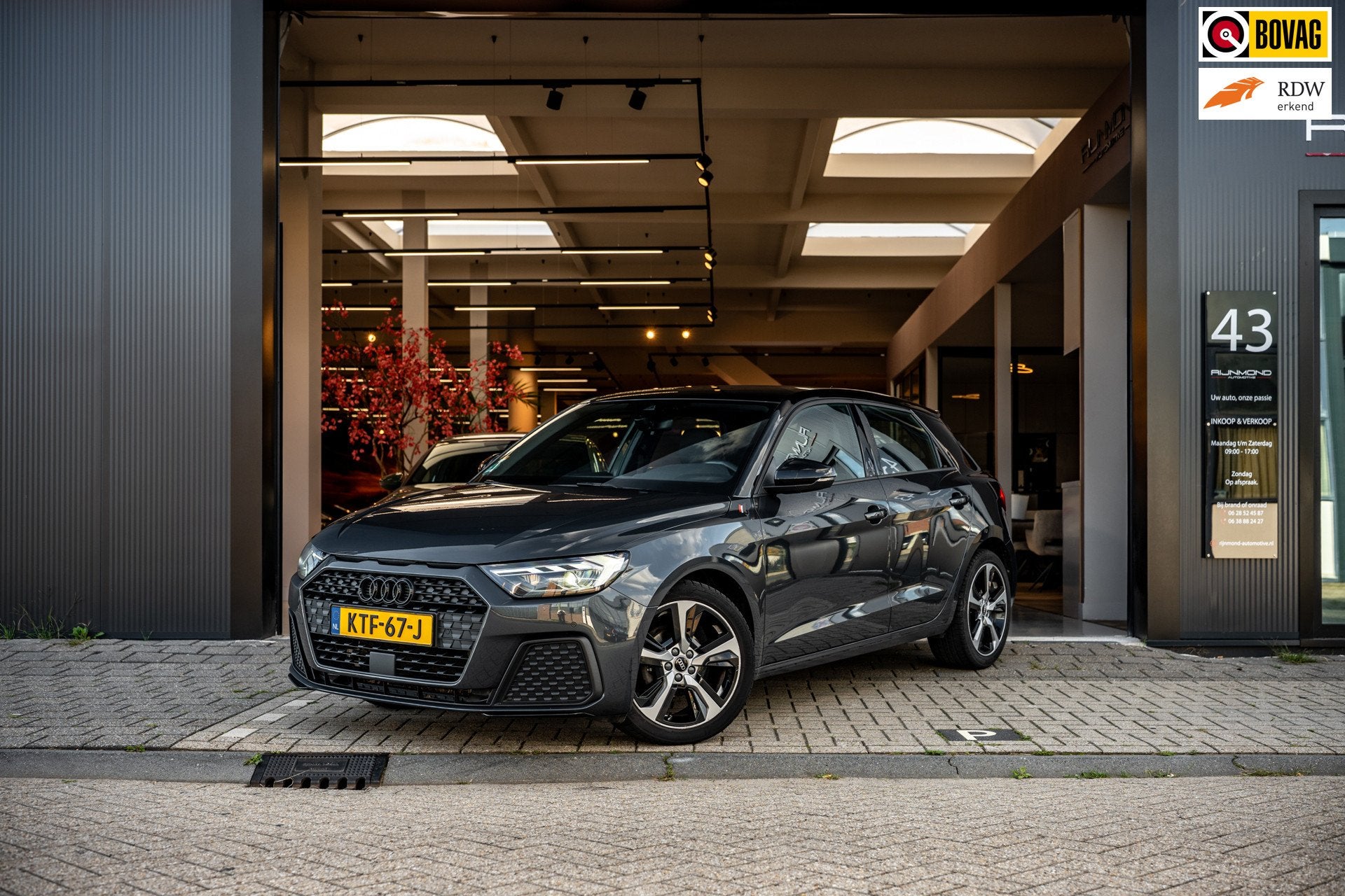 Audi A1 SPORTBACK Dealer Onderhouden|Acc Lane-Assist|Carplay, Dealer onderhouden, Stof, 95 pk, Bedrijf