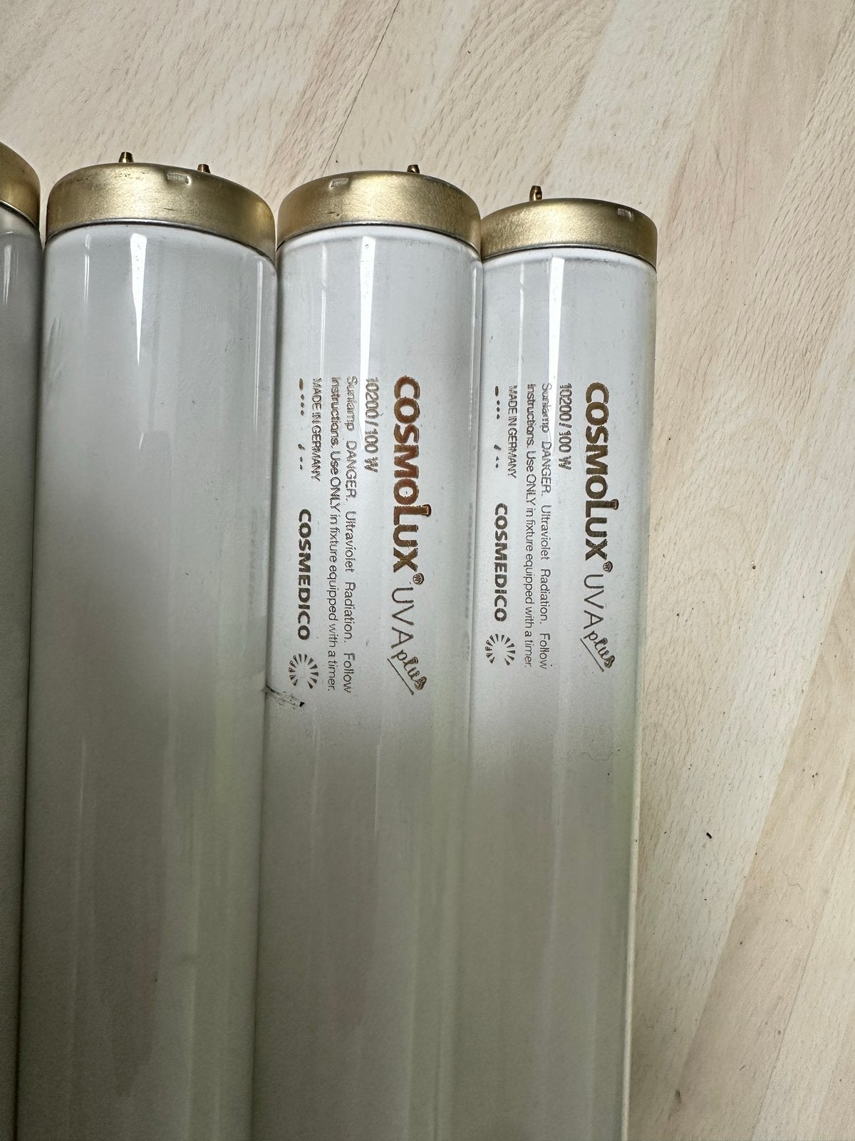 GRATIS afhalen: 12 zonnebank lampen (ZGAN), Ophalen, Zo goed als nieuw, Overige modellen, 10 tot 15 lampen