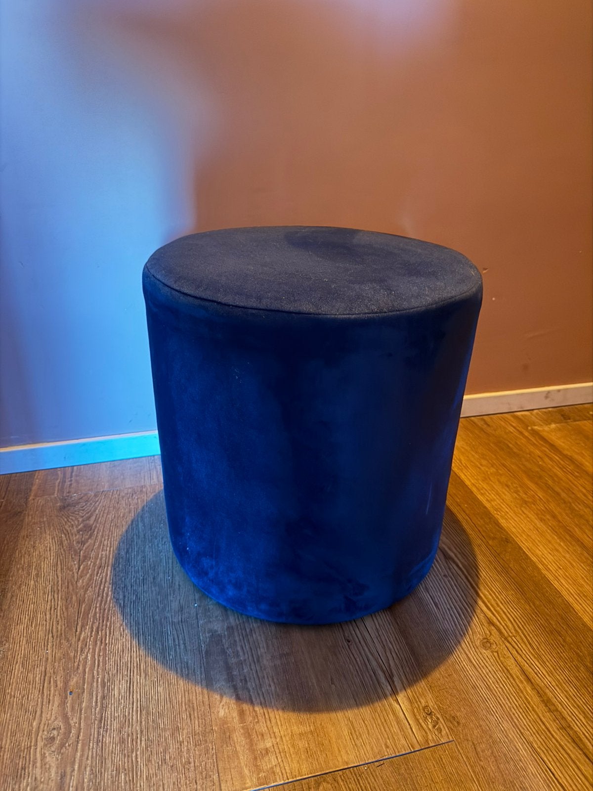 Poef blauw, Huis en Inrichting, Banken | Voetenbanken en Poefen, Ophalen, Gebruikt, Rond, Minder dan 50 cm