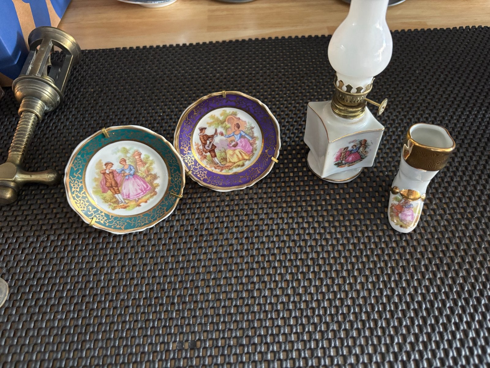 Miniatuur porseleinen decoratieset, Antiek en Kunst, Antiek | Porselein, Ophalen of Verzenden