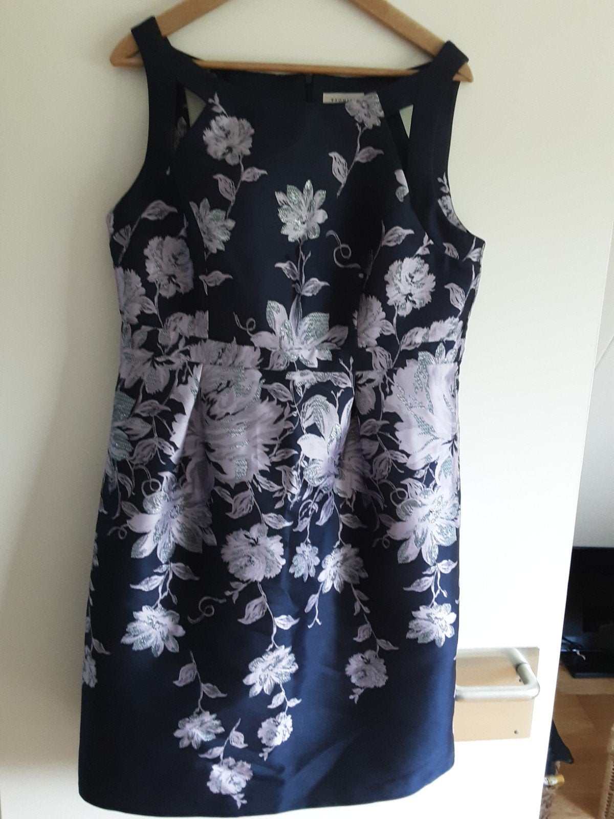 Feestjurk, Kleding | Dames, Jurken, Ophalen of Verzenden, Zo goed als nieuw, Maat 42/44 (L), Knielengte