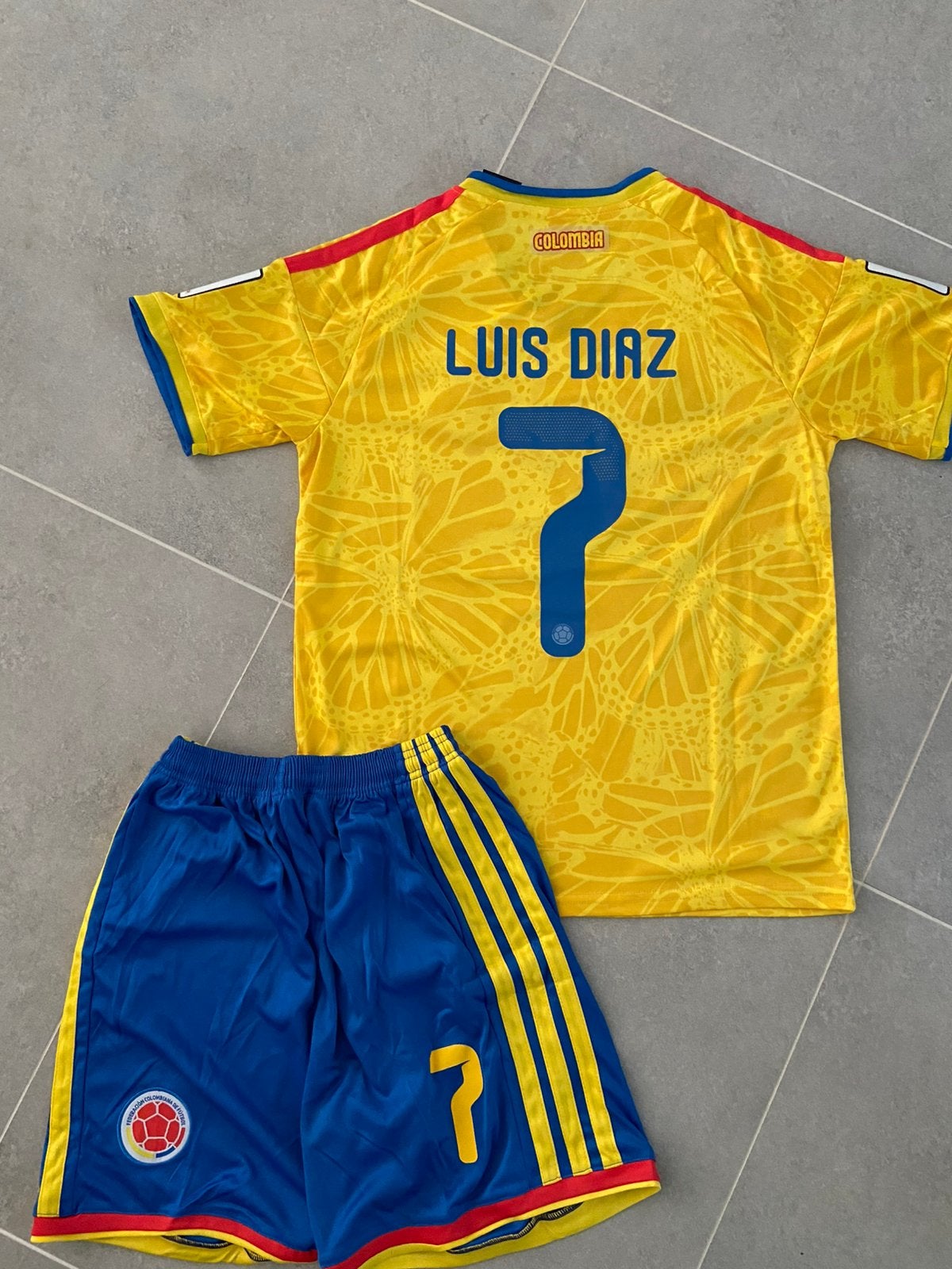 Colombia Thuis Shirt & Broekje Luis Diaz WK, Ophalen of Verzenden, Zo goed als nieuw, Shirt