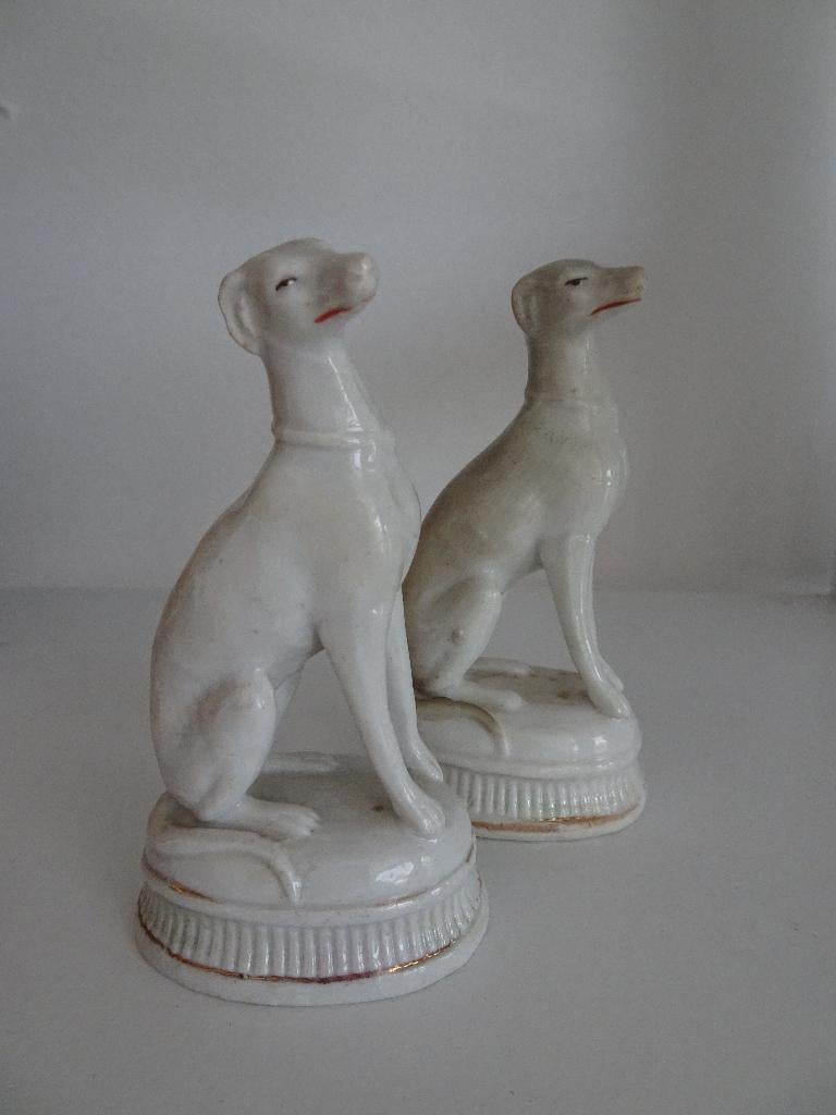 Twee antieke Franse porseleinen windhondjes, Ophalen of Verzenden