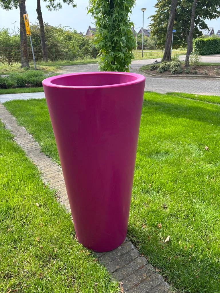 Elho bloempot fuchsia - 80 cm hoog, 25 tot 40 cm, Kunststof, Gebruikt, Rond
