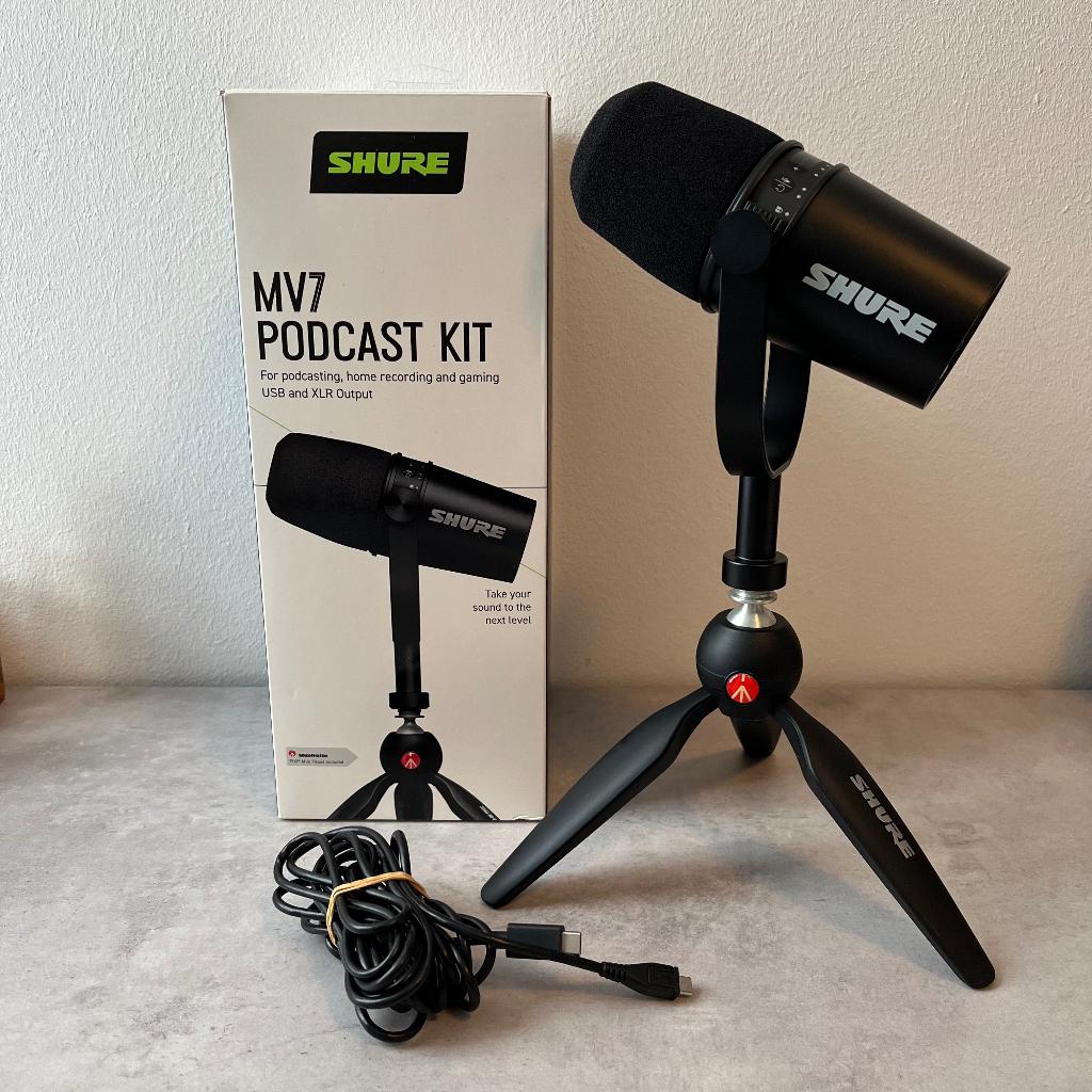 Shure MV7 Podcast Kit | USB/XLR microfoon | Nieuwstaat, Ophalen of Verzenden, Zo goed als nieuw, Studiomicrofoon