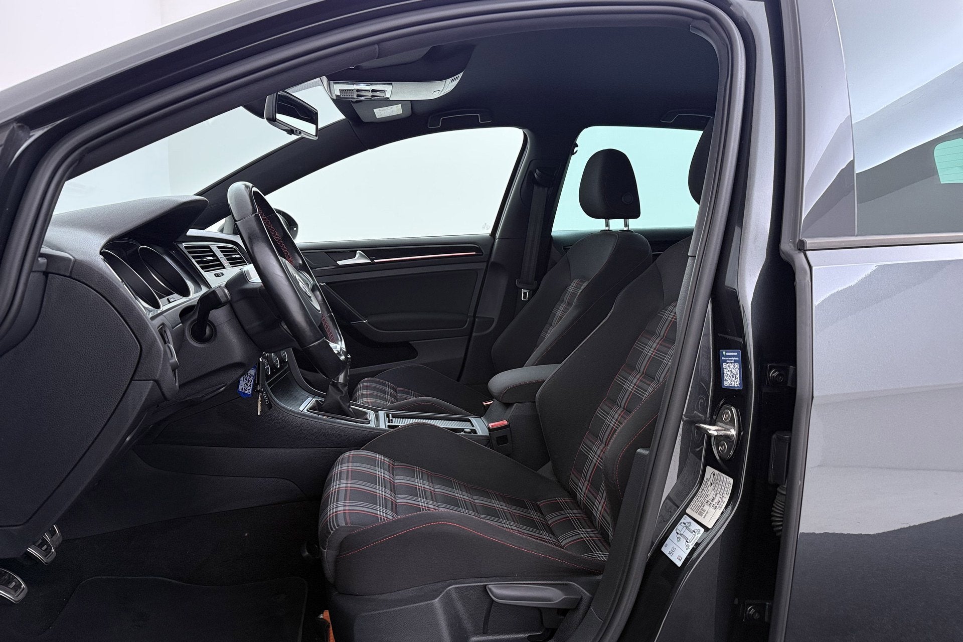 Volkswagen Golf 2.0 TSI GTI | Org NL | 1e Eigenaar | Camera, Stof, Gebruikt, 4 cilinders, 1984 cc