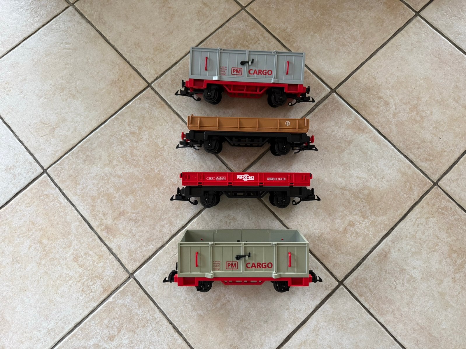 Set van 4 LGB Playmobil goederenwagons, Gelijkstroom, Wagon, Ophalen of Verzenden, Zo goed als nieuw
