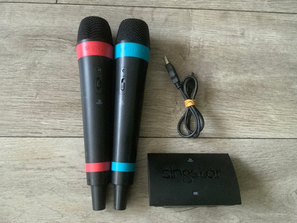 Playstation 2 3 & 4 Singstar Microfoons - Draadloos, Muziek, Ophalen of Verzenden, Zo goed als nieuw, 3 spelers of meer
