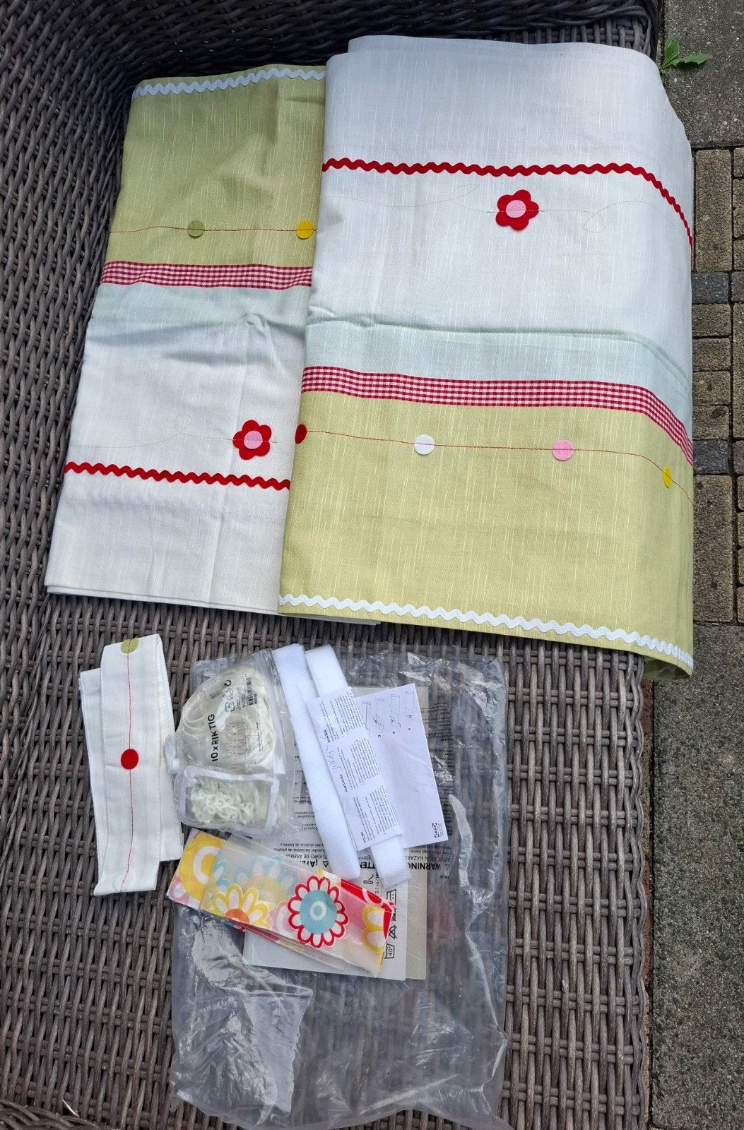 Leuke vrolijke Set Gordijnen, ikea, Gebruikt, Groen, Ophalen of Verzenden, Lichtdoorlatend