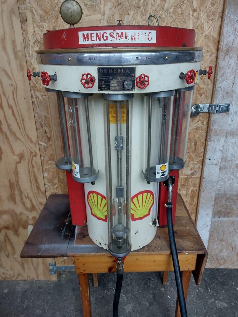 Bereila oliemeng cabinet., Verzamelen, Ophalen
