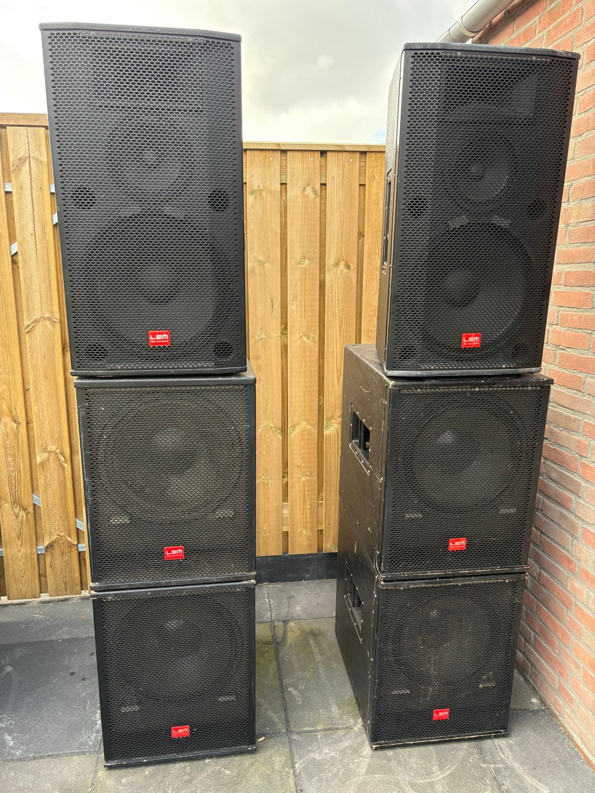 Complete LEM PA-set met tops en subwoofers, Gebruikt, Complete surroundset, 120 watt of meer, Ophalen