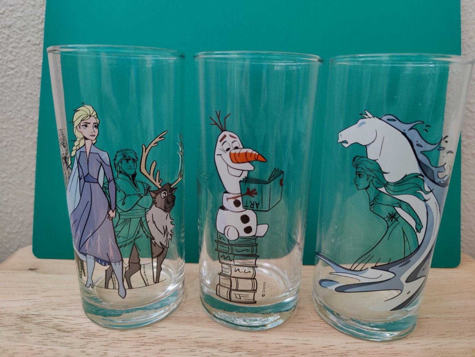 Drie bedrukte kinderglazen van Frozen II, uitstekende staat, Verzamelen, Glas en Borrelglaasjes, Verzenden, Zo goed als nieuw