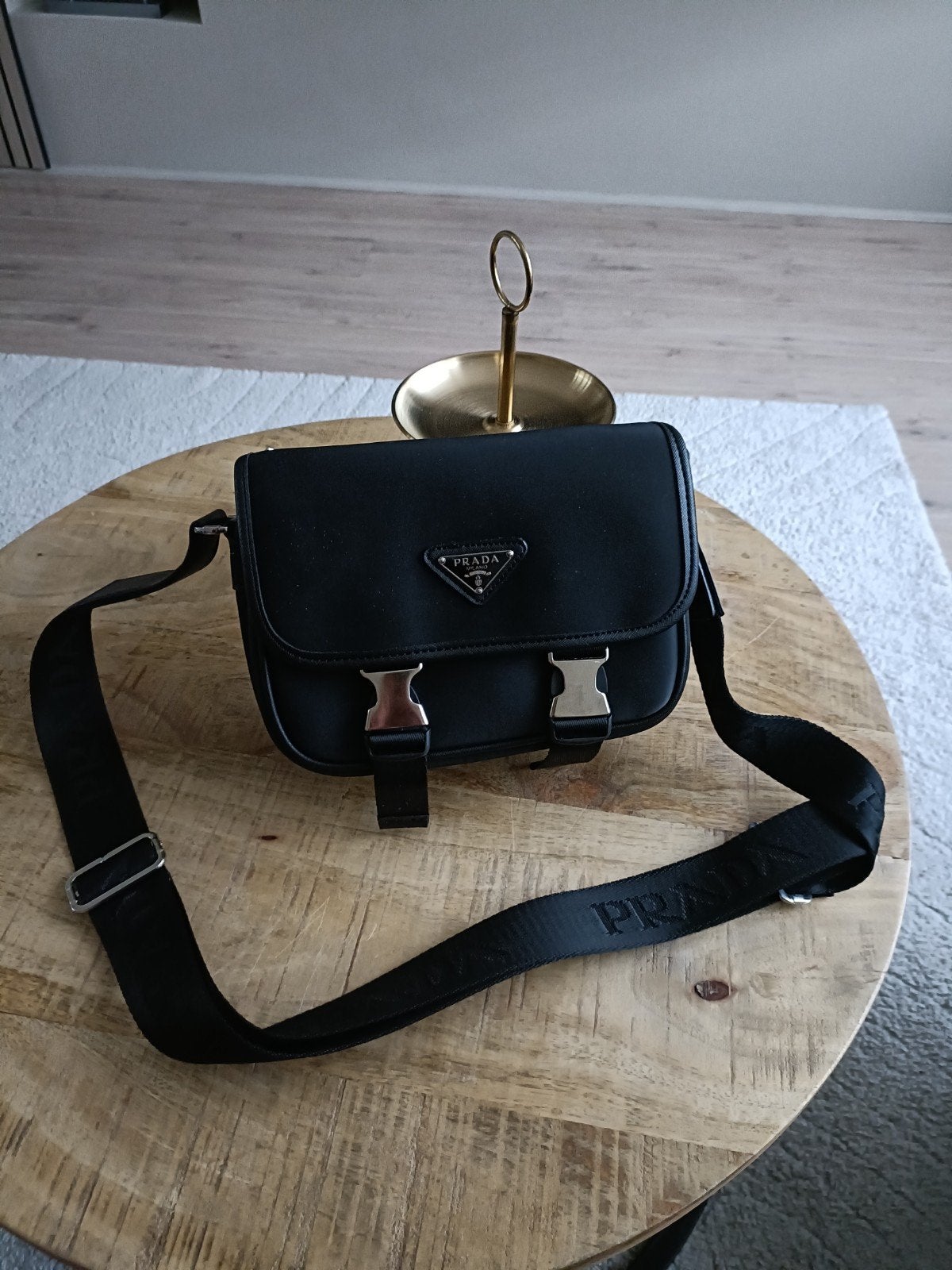 Prada schoudertasje zwart, Sieraden, Tassen en Uiterlijk, Tassen | Damestassen, Ophalen of Verzenden, Zo goed als nieuw, Zwart