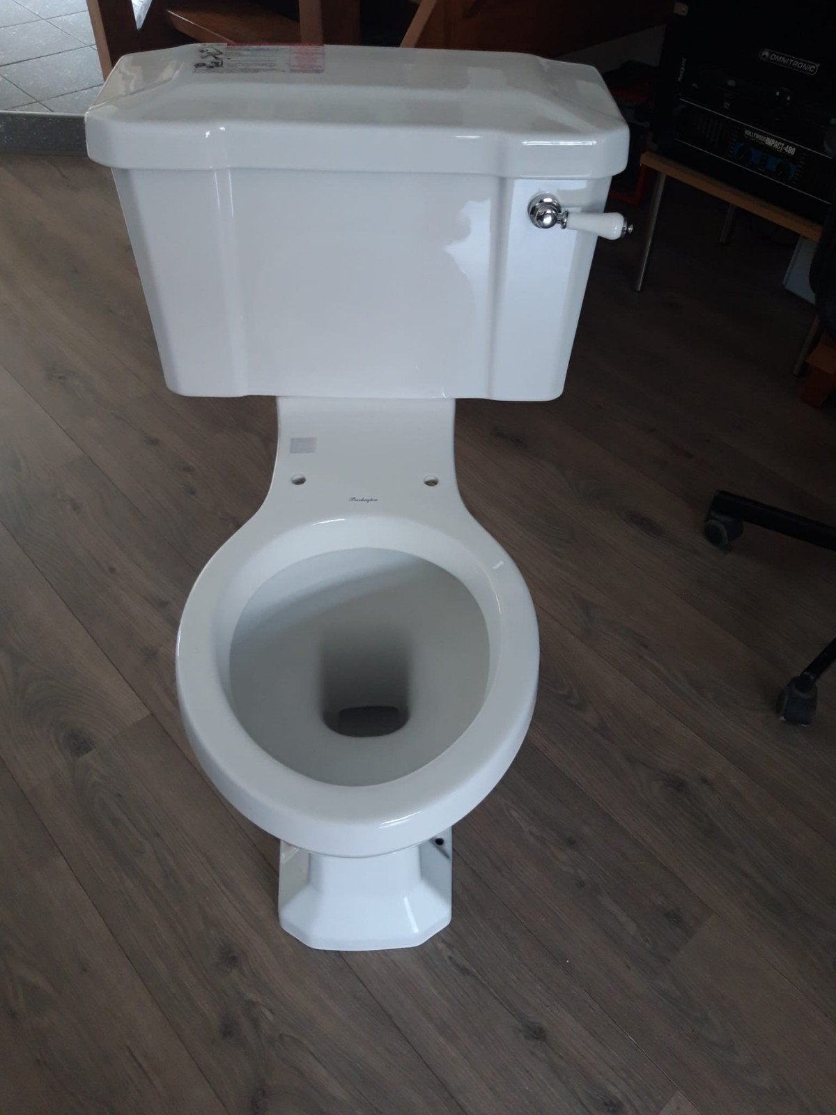 Nieuw Engels  toilet, Ophalen, Nieuw, Toilet