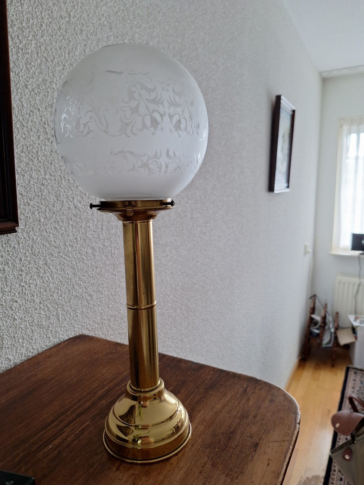 Vintage Messing Tafellamp met Melkglas Bol, Ophalen of Verzenden