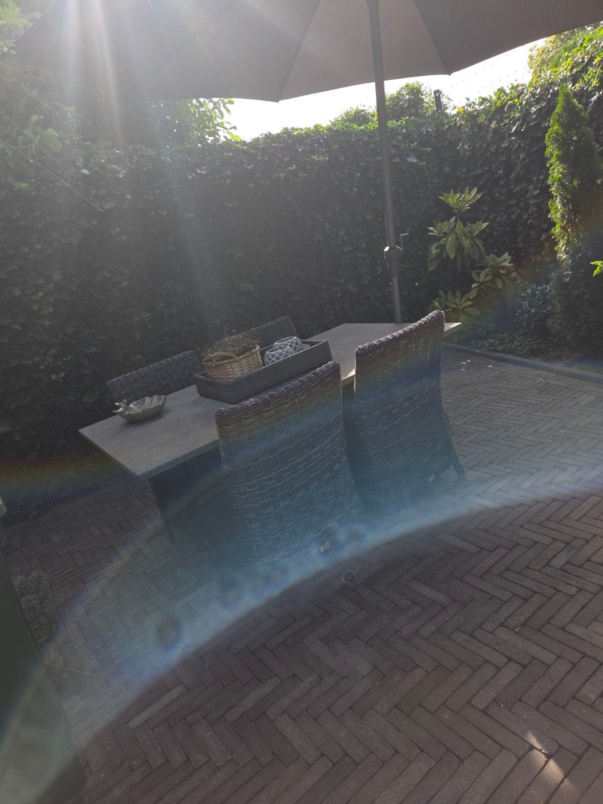 Tuinset met 4 stoelen en stenen tafelblad, Tuin en Terras, Tuinsets en Loungesets, Ophalen, 4 zitplaatsen, Gebruikt, Wicker