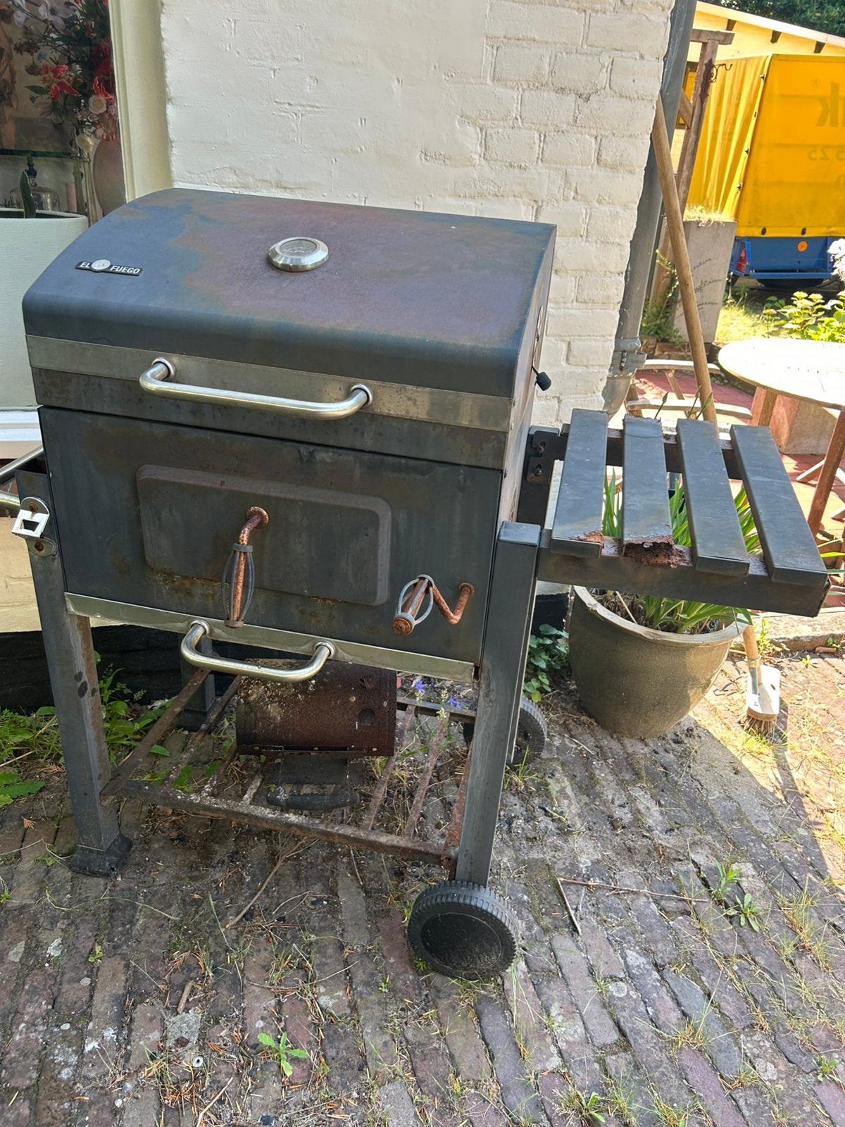 Laatste kans! Gratis BBQ op te halen, Tuin en Terras, Houtskoolbarbecues, Ophalen, Gebruikt