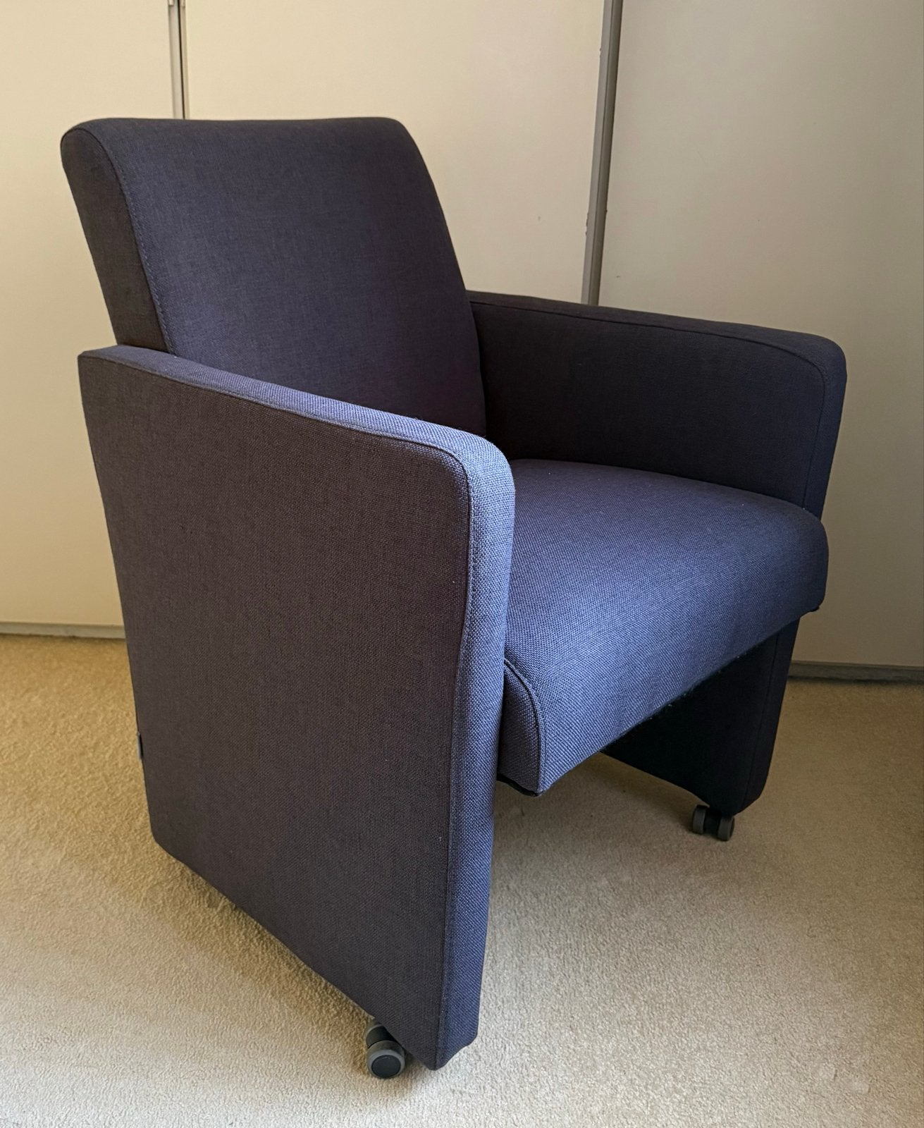 LOFT stoel op wieltjes - comfortabel en stijlvol • blauw, Huis en Inrichting, Ophalen, Zwart, Zo goed als nieuw, Eén