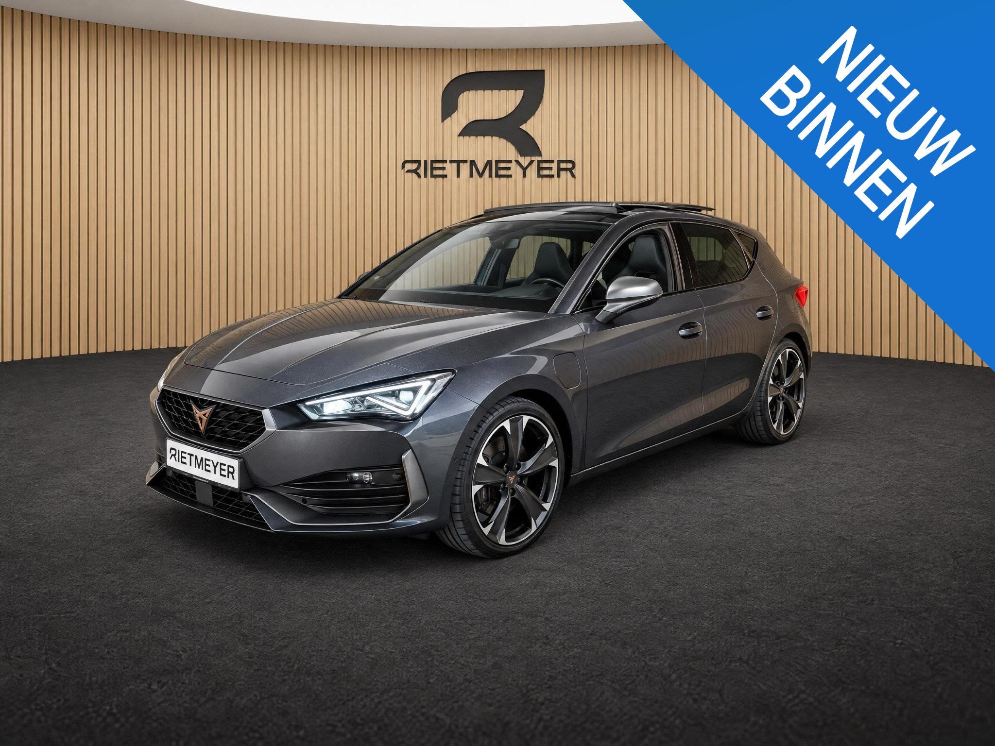 CUPRA Leon 1.4 e-Hybrid VZ Business |Panorama dak |Camera |S, Auto's, 12 maanden, Stof, Gebruikt, 4 cilinders