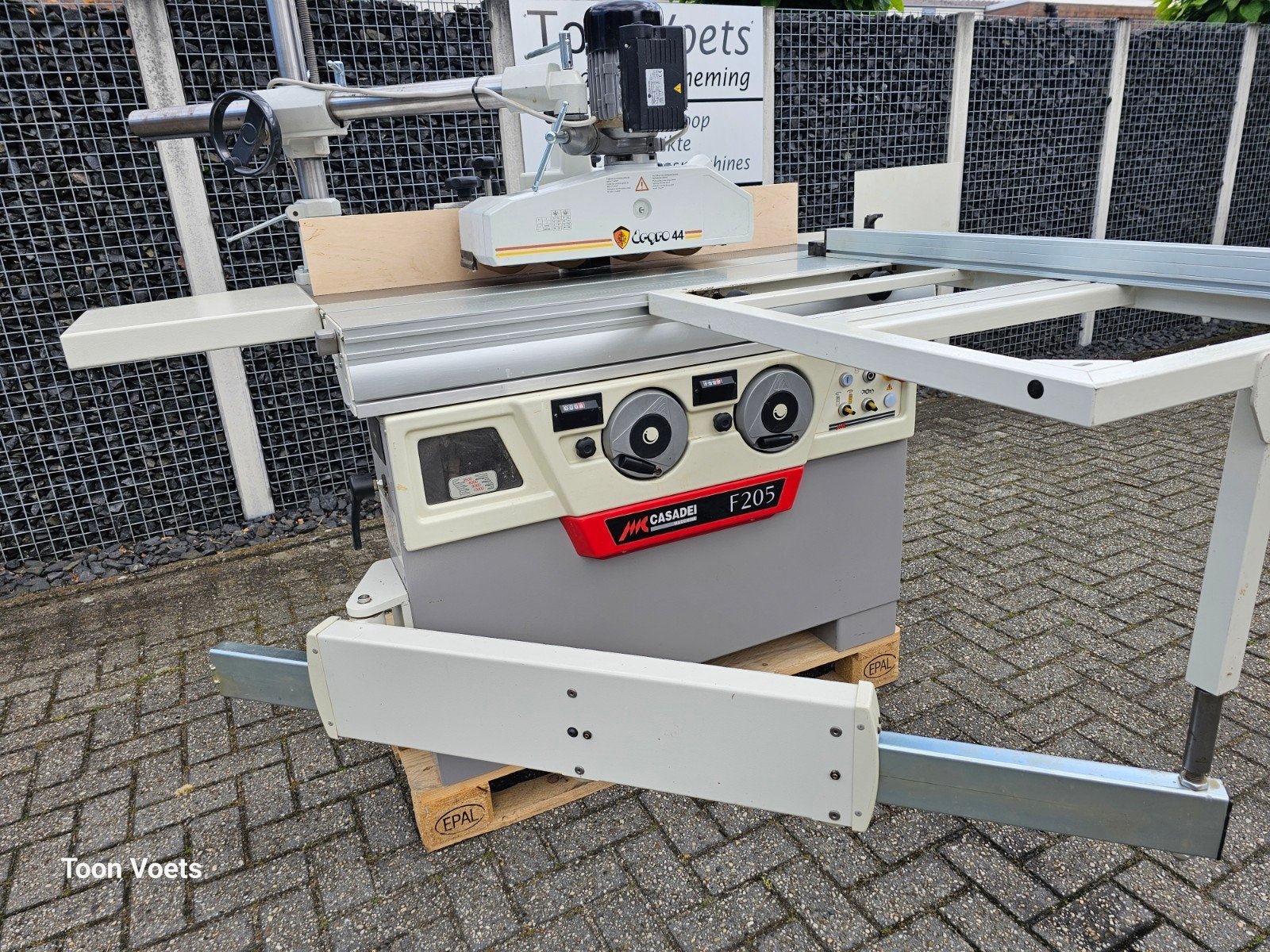 Freesmachine Casadei met aanvoerapparraat & Schuininstelbaar, Doe-het-zelf en Verbouw, Gereedschap | Freesmachines, Ophalen, Casadei  / SCM