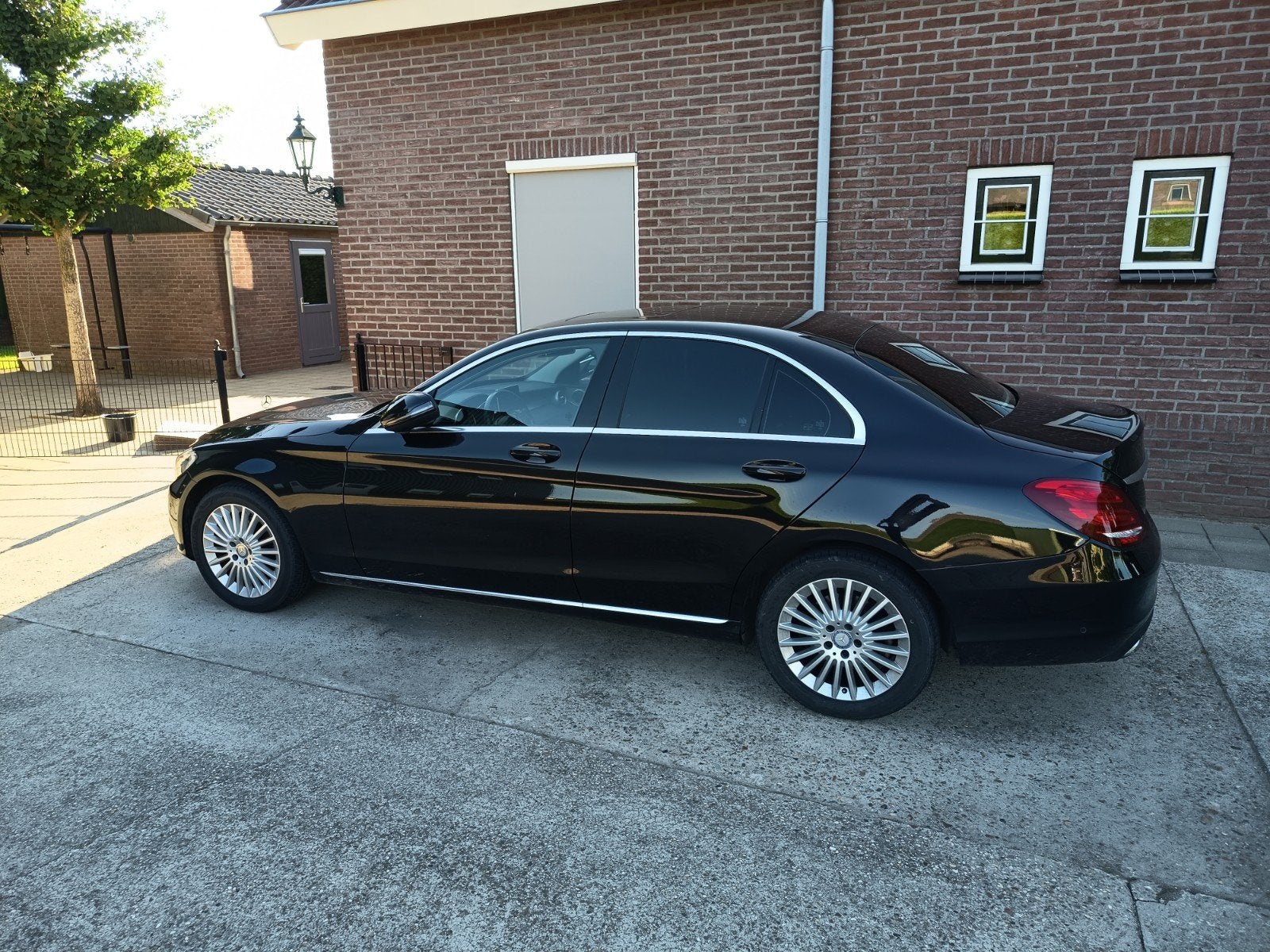 MERCEDES-BENZ C-KLASSE 1.6 (W205) 2017, Auto's, Mercedes-Benz, 1800 kg, Zwart, 1595 cc, Particulier
