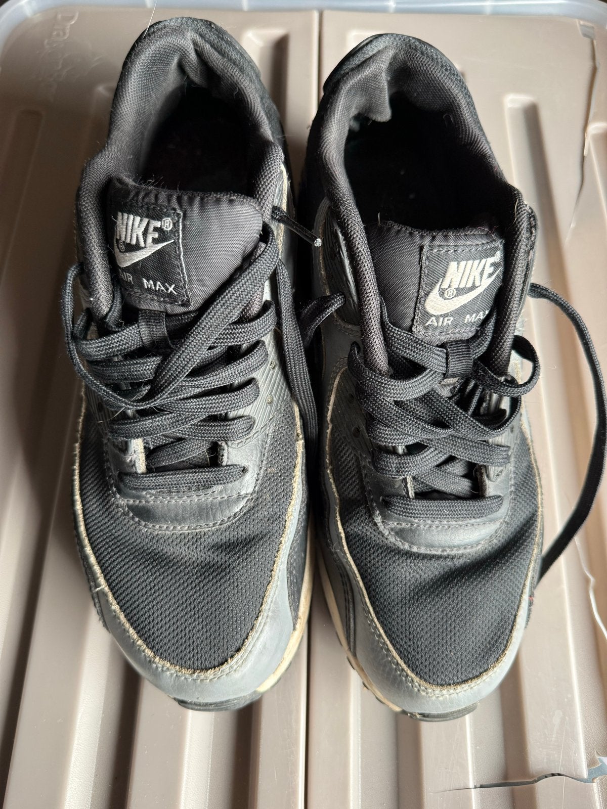 Gedragen Nike Air Max sneakers, Ophalen, Gedragen, Zwart, Sneakers of Gympen