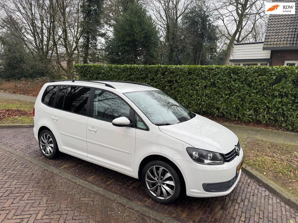 Volkswagen Touran 1.4 TSI Automaat 7p. Distributie vervangen, Auto's, Volkswagen, Euro 5, 15 km/l, Gebruikt, Wit