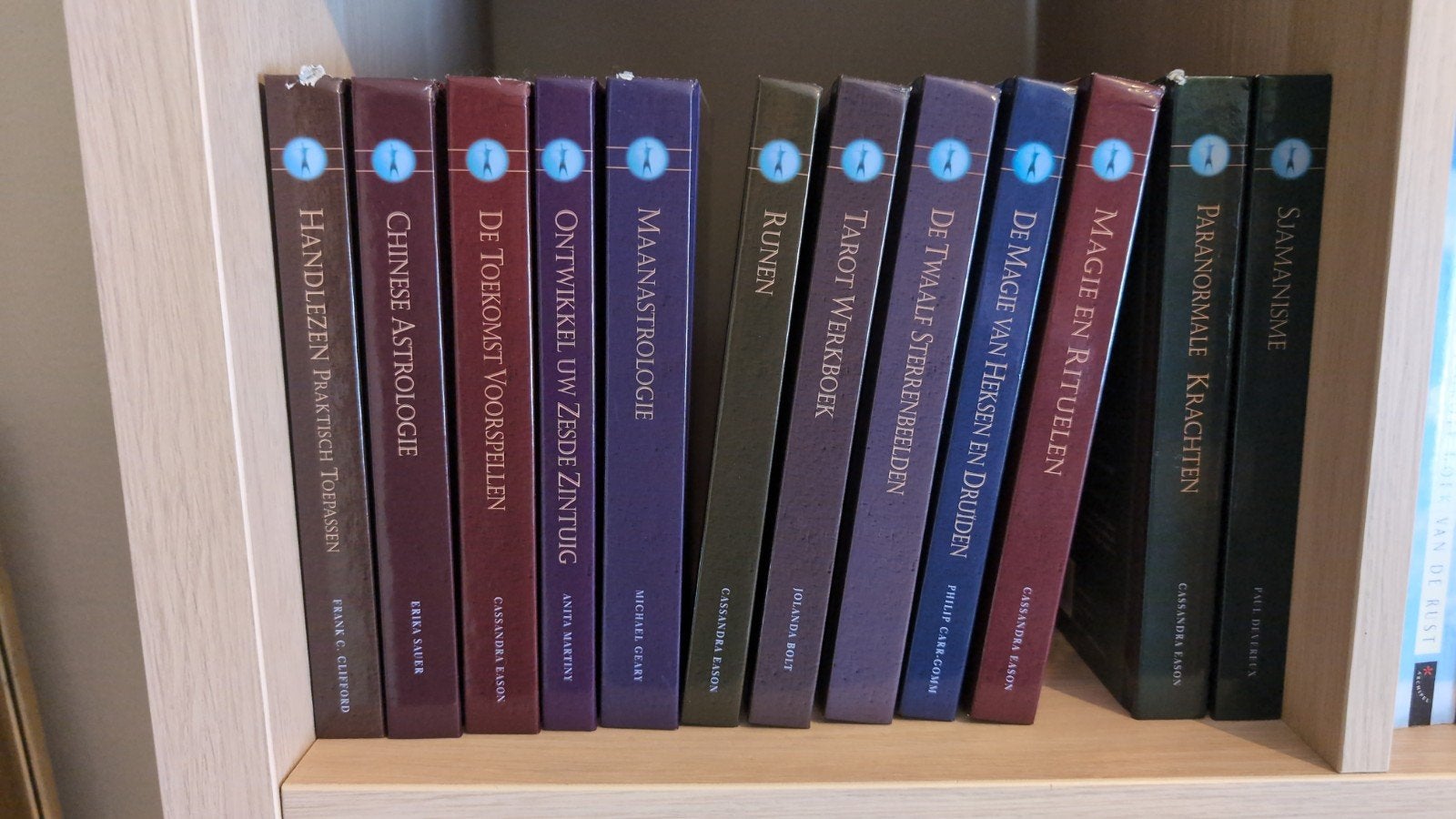 Boekenset spiritualiteit, astrologie en paranormale krachte, Boeken, Ophalen of Verzenden