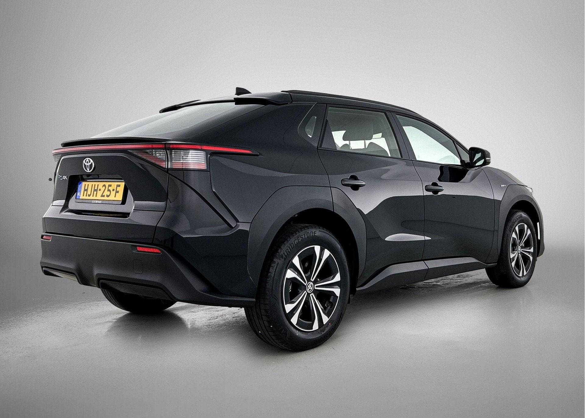 Toyota Bz4x Active 71 kWh | NL-Auto | Parkeercamera | Climat, Auto's, Toyota, Stof, Gebruikt, 33 min, Zwart