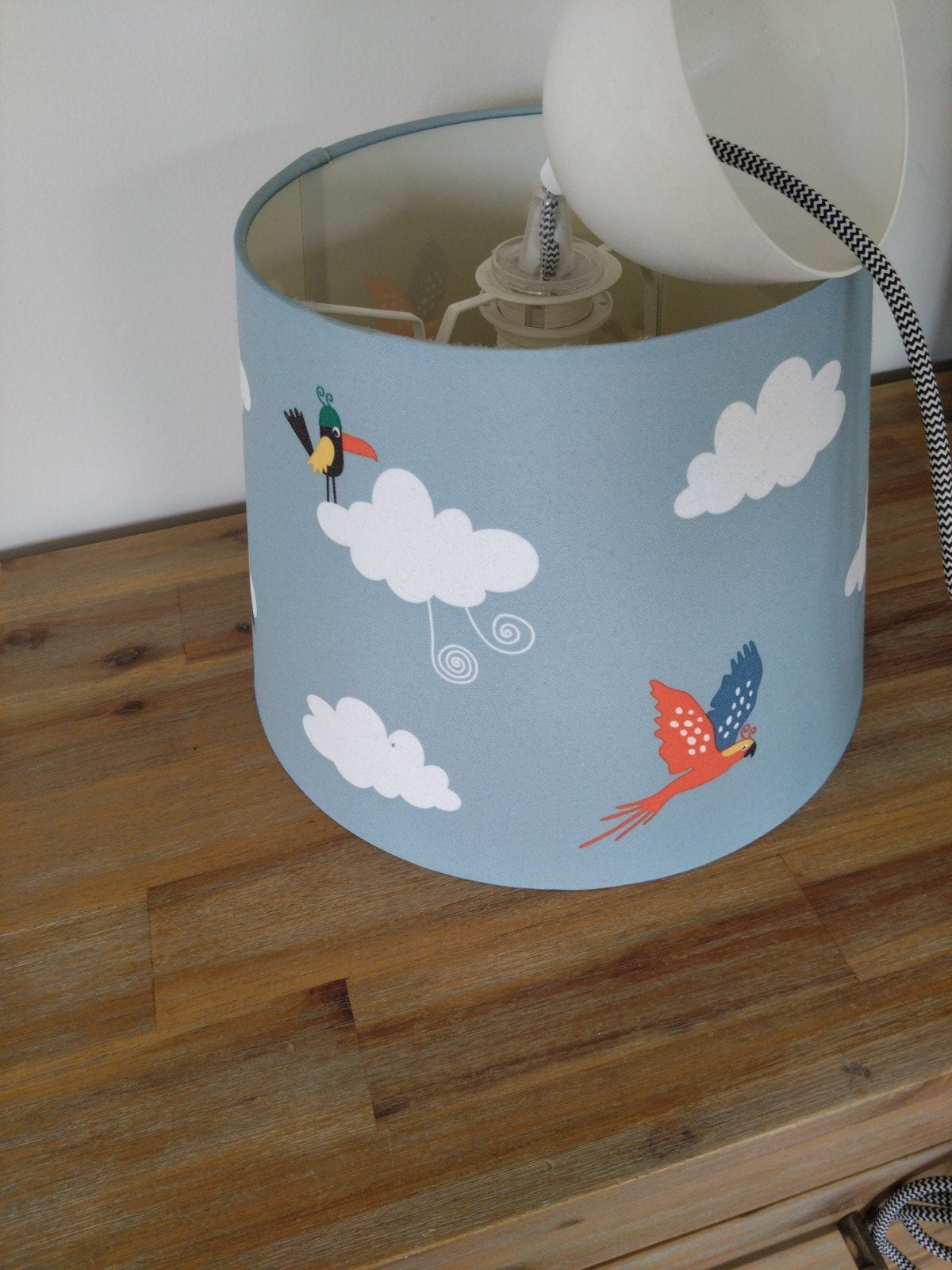Leuke kinderlamp met wolken en vogels, Ophalen, Gebruikt, Minder dan 50 cm, Kindvriendelijk, Speels, Modern