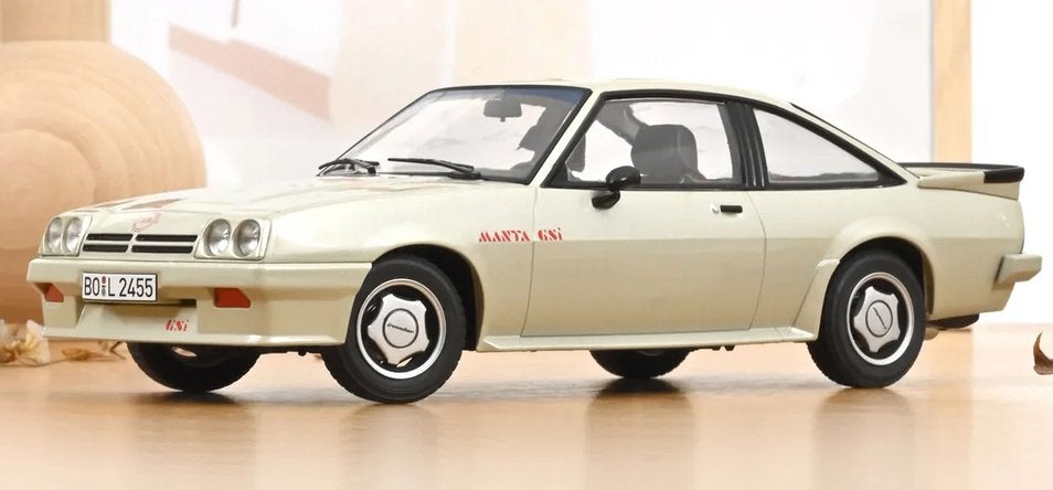 Opel Manta GSi '87 Platin met. schaal 1/18 NOREV Ref. 183307, Hobby en Vrije tijd, Modelauto's | 1:18, Verzenden, Nieuw, Auto