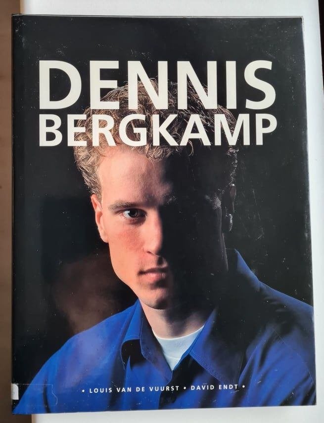 Dennis Bergkamp -Louis van de Vuurst +David Endt, Boeken, Ophalen of Verzenden, Zo goed als nieuw, Balsport