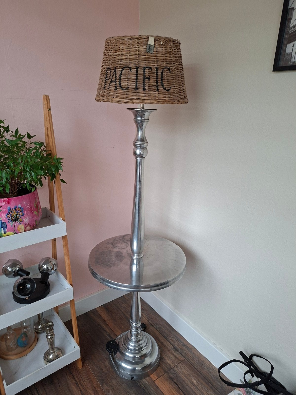 RIVIERA MAISON WINETABLE/ VLOERLAMP, Huis en Inrichting, Lampen | Vloerlampen, Ophalen, Zo goed als nieuw, 150 tot 200 cm
