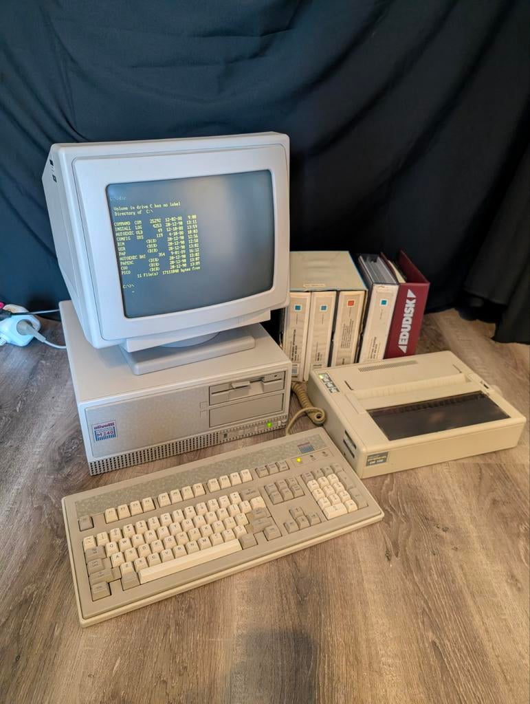 Olivetti M240 computer, zeer compleet, Ophalen of Verzenden, Olivetti