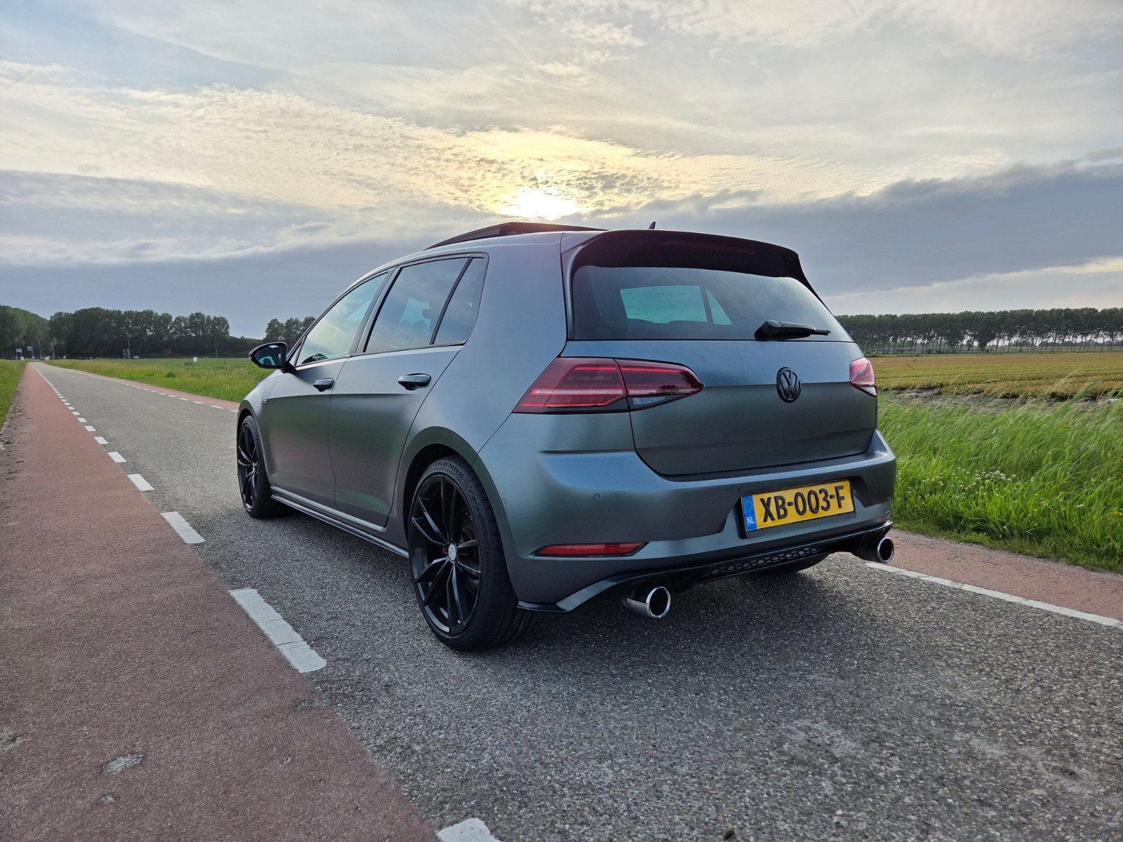 VW GOLF 7.5 2.0 GTI PERF 245PK AUT PANO BLIND LANE FRONT CAM, Auto's, Stof, 4 cilinders, 1984 cc, 245 pk