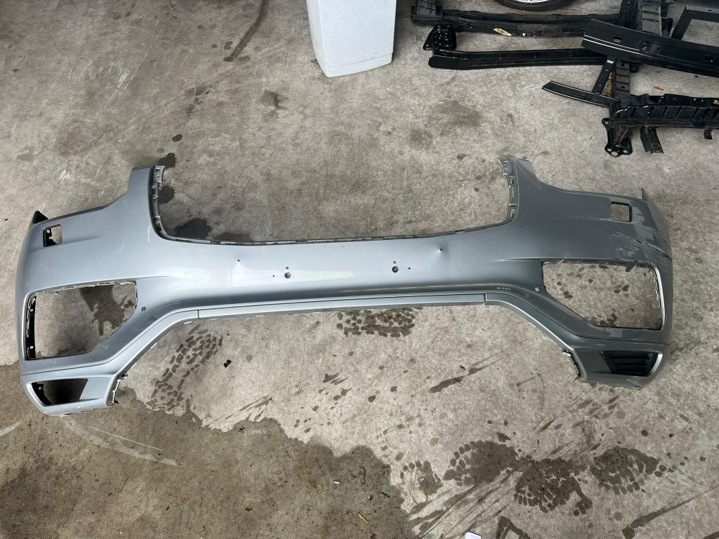 voorbumper xc90 koplspr 31353362 2015+ zilver, Gebruikt, Voor, Volvo, Volvo