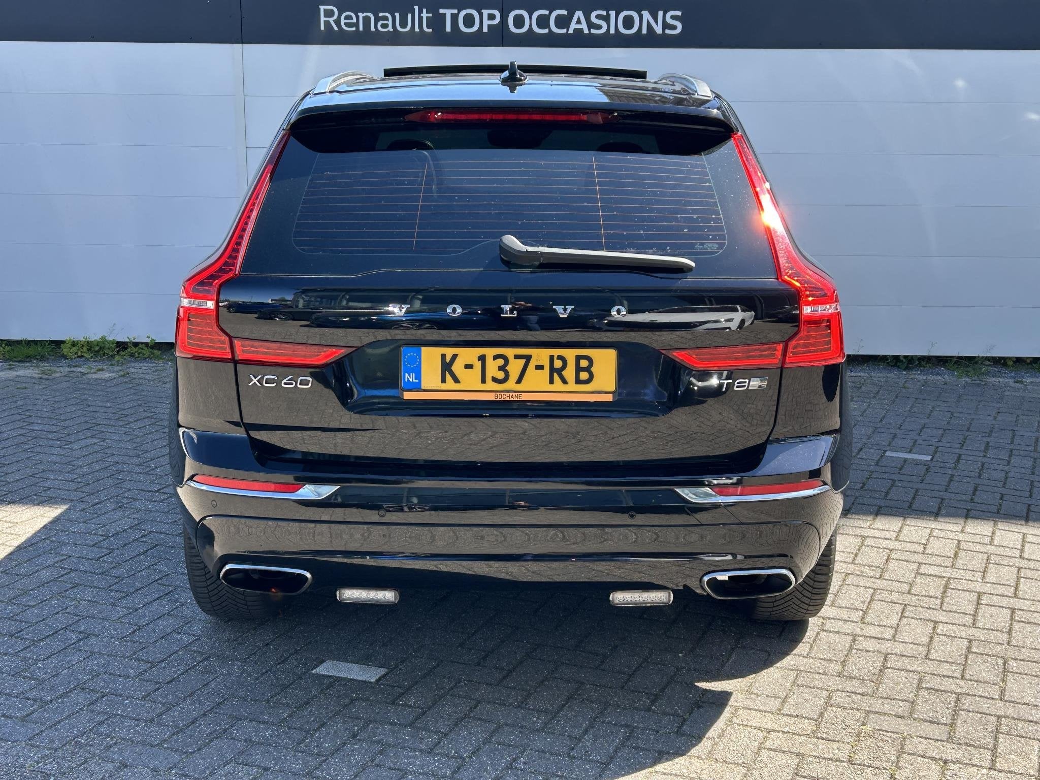 Foto 19 van Volvo XC60 2.0 T8 Twin Engine AWD Inscription | Panoramadak