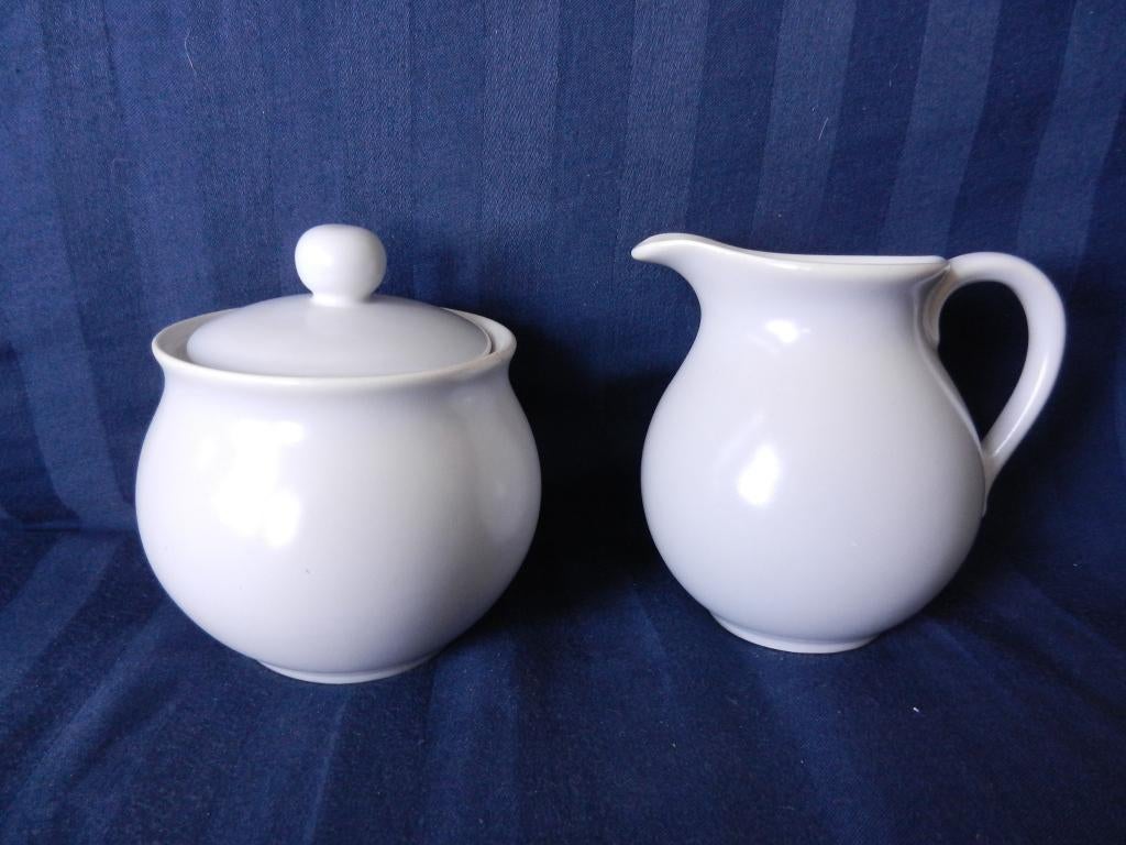 Suikerpot en melkkan Potterie De Driehoek Huizen servies X00, Huis en Inrichting, Keuken | Servies, Keramiek, Overige typen, Ophalen of Verzenden