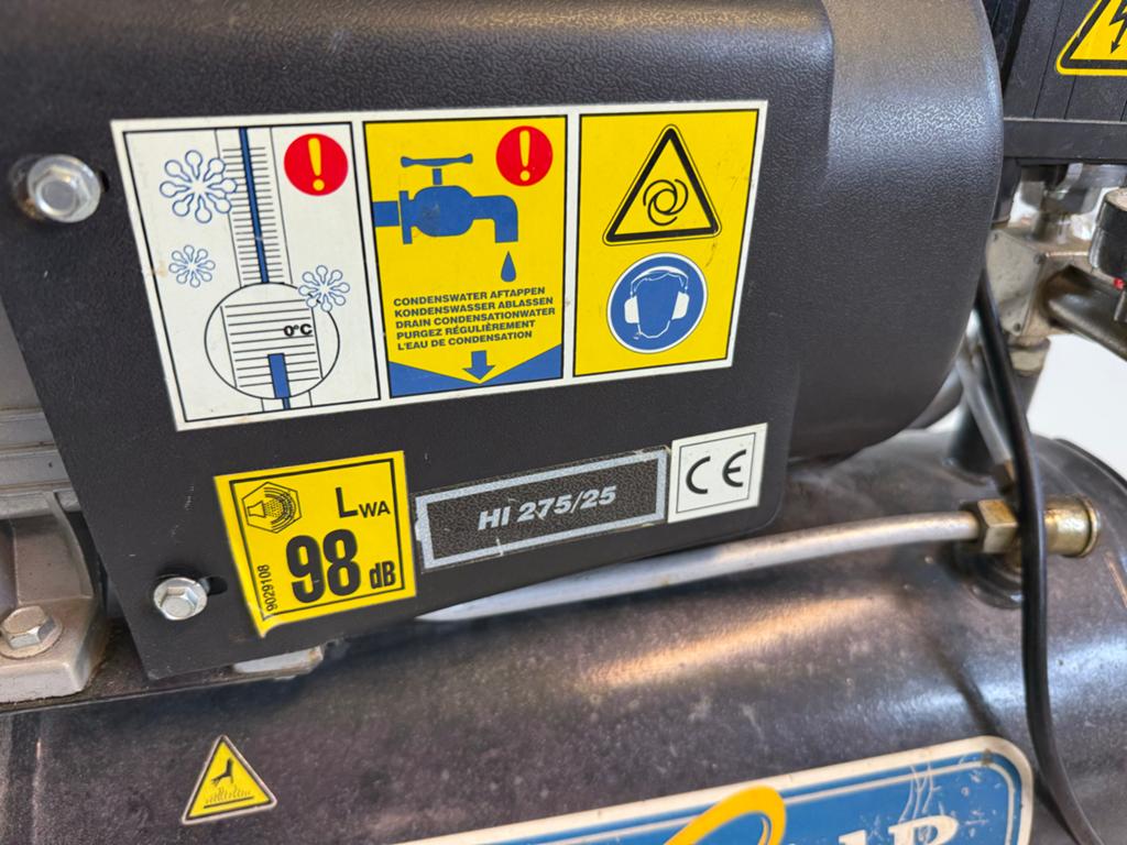 Specair Compressor HI 275/25 - 24L, 8 bar, Ophalen, Gebruikt, 6 tot 10 bar, Minder dan 200 liter/min