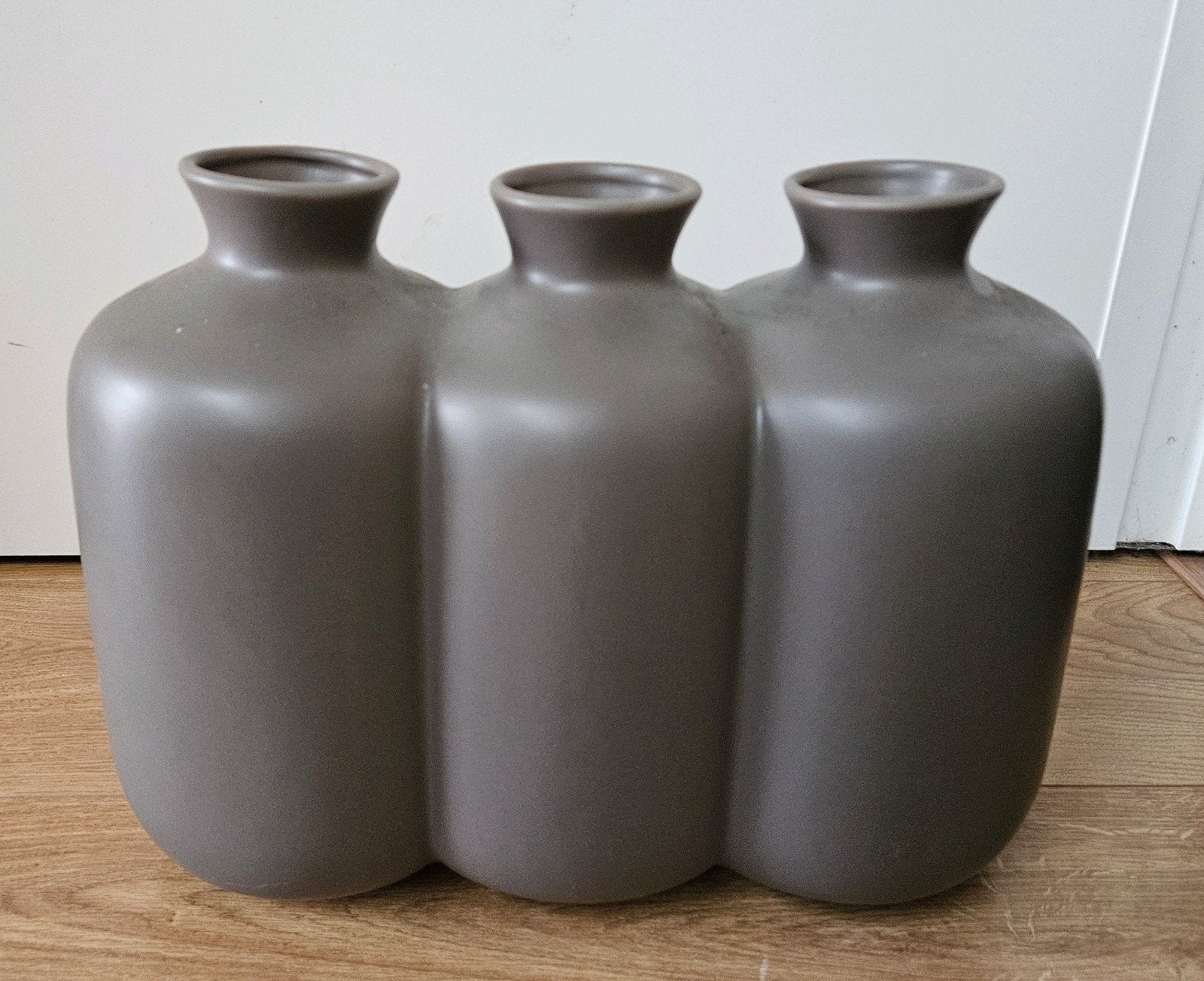 3 in 1 donkergrijze vazen, 32 cm hoog, 39 cm breed, Ophalen, 32 cm, Matte afwerking, Zo goed als nieuw